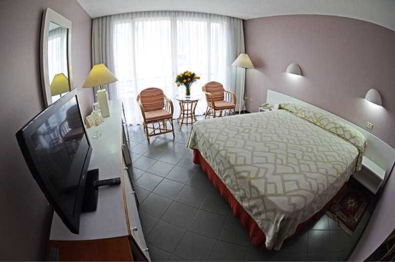 Hotel Paseo De Las Mercedes Caracas Luaran gambar